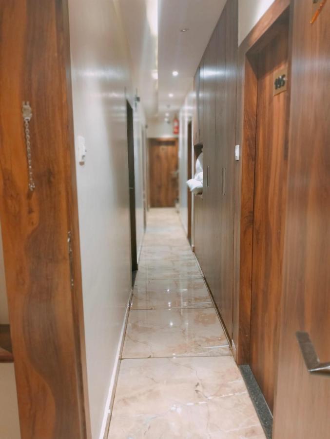 Hotel Adams Inn Near Mumbai Airport 외부 사진