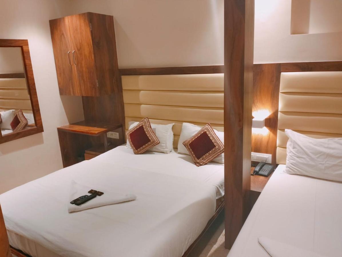 Hotel Adams Inn Near Mumbai Airport 외부 사진