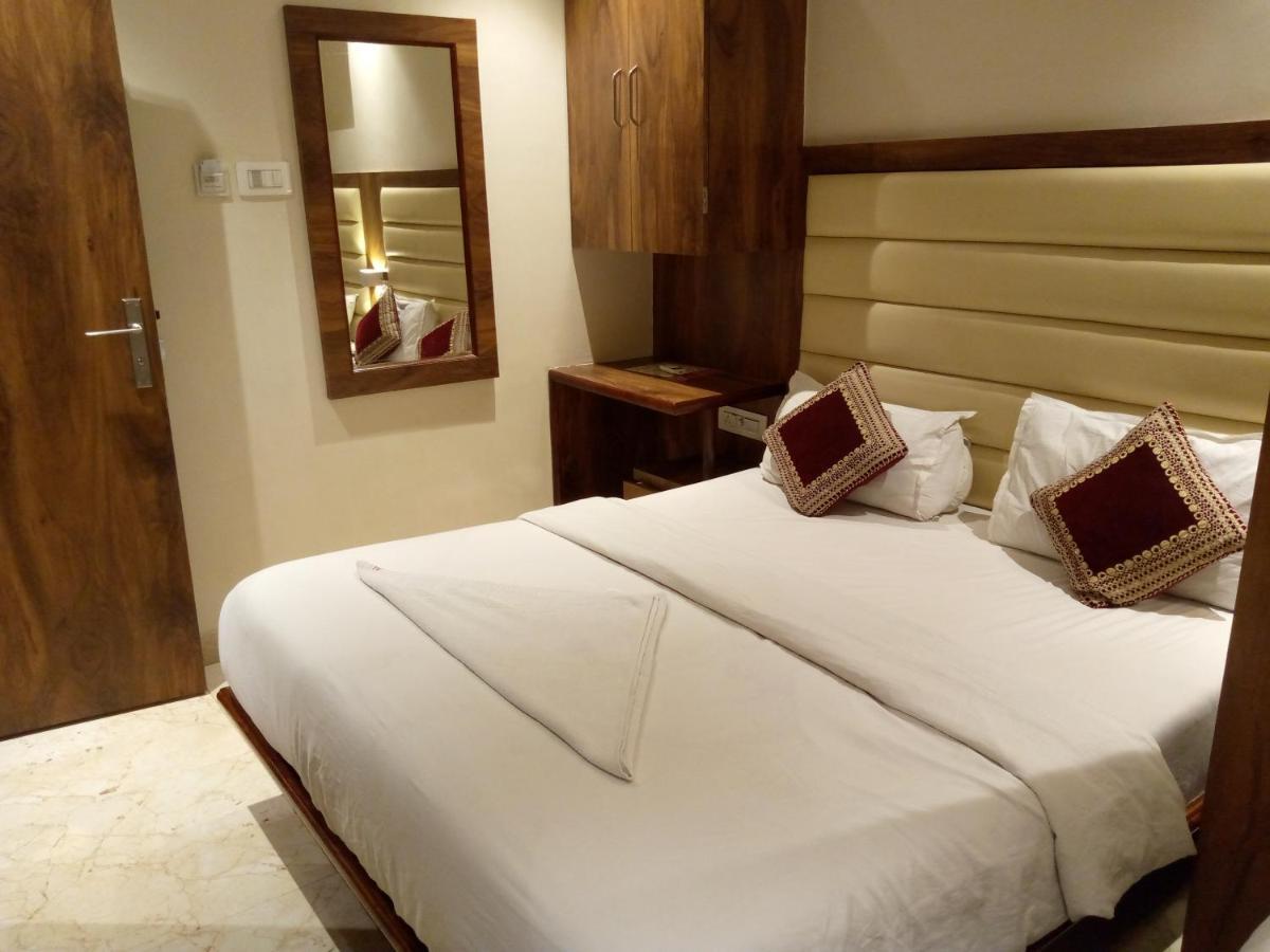 Hotel Adams Inn Near Mumbai Airport 외부 사진